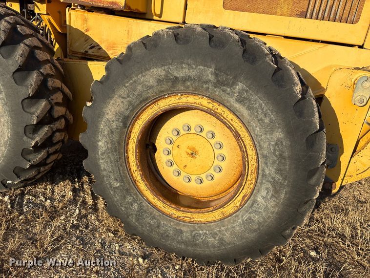 image for item ED5858 2000 John Deere 670CH motor grader