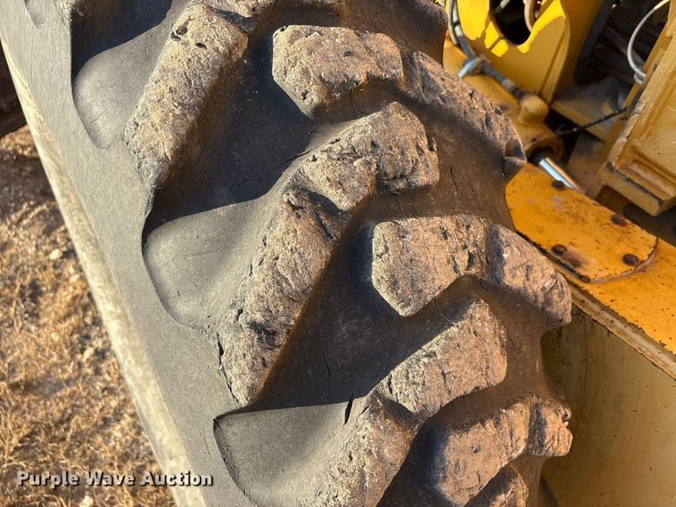 image for item ED5858 2000 John Deere 670CH motor grader