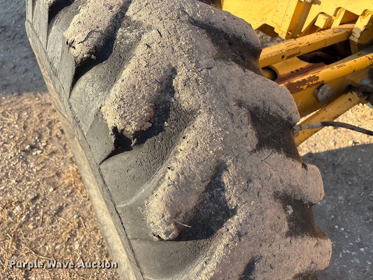 image for item ED5858 2000 John Deere 670CH motor grader