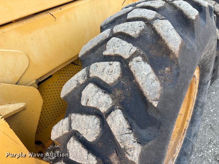 image for item ED5858 2000 John Deere 670CH motor grader