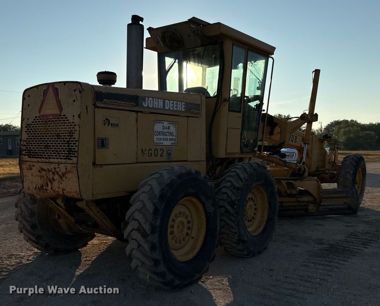 MOTOCONFORMADORA JOHN DEERE 670B 1995