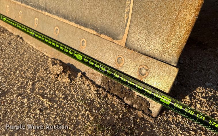 image for item ED5859 1995 John Deere 670B motor grader