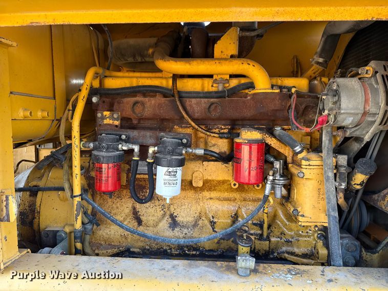 image for item ED5859 1995 John Deere 670B motor grader