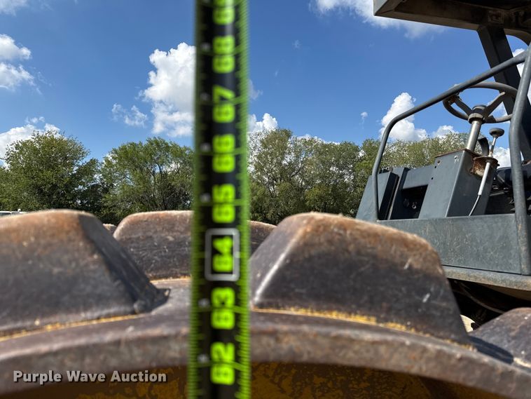 image for item ED5860 1999 Bomag BW 213 PDH single drum vibratory roller