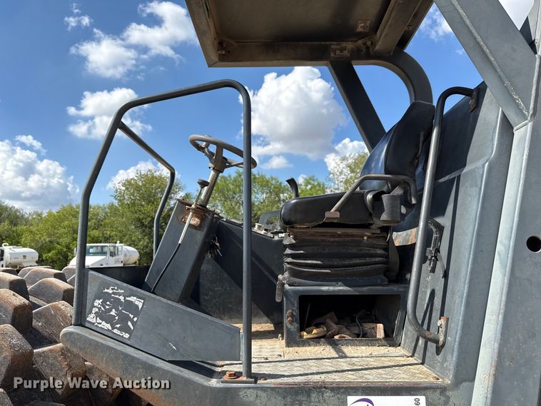 image for item ED5860 1999 Bomag BW 213 PDH single drum vibratory roller