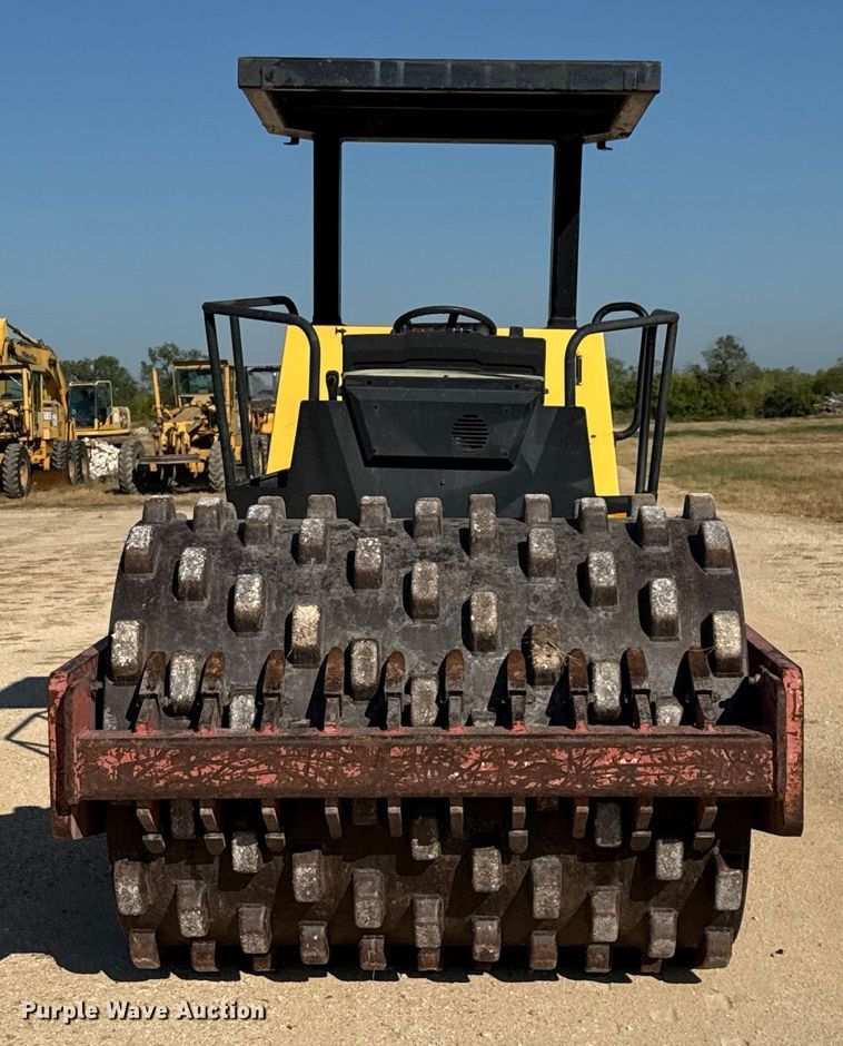 COMPACTADOR 2000 DYNAPAC CA152PD