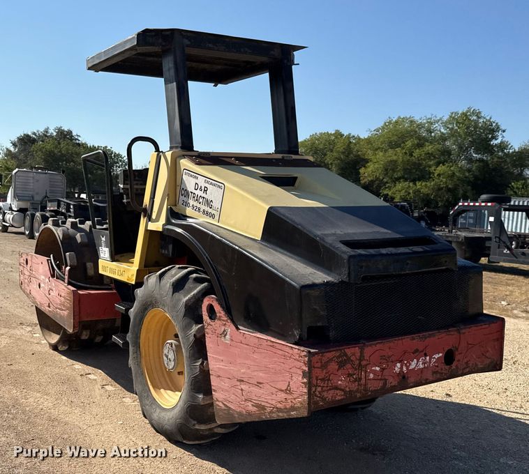 image for item ED5861 2000 Dynapac CA152PD single drum vibratory roller