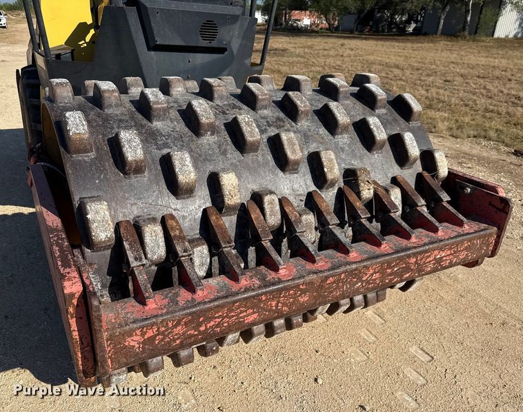 image for item ED5861 2000 Dynapac CA152PD single drum vibratory roller