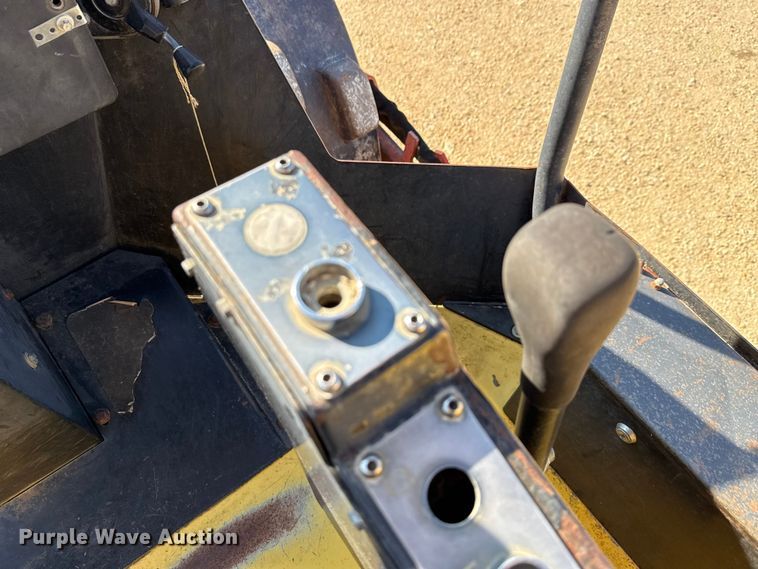 image for item ED5861 2000 Dynapac CA152PD single drum vibratory roller