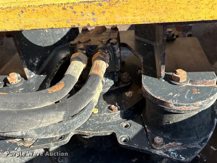 image for item ED5863 Bomag BW177DH-40 single drum vibratory roller