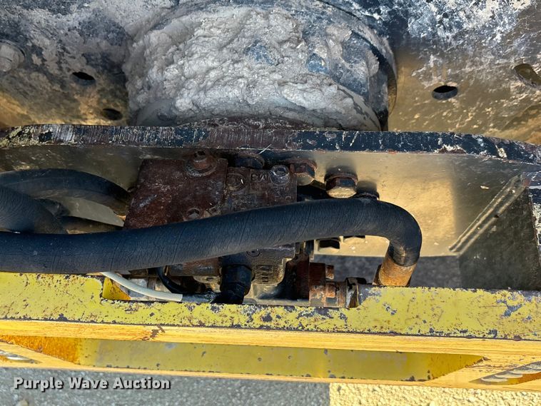 image for item ED5863 Bomag BW177DH-40 single drum vibratory roller