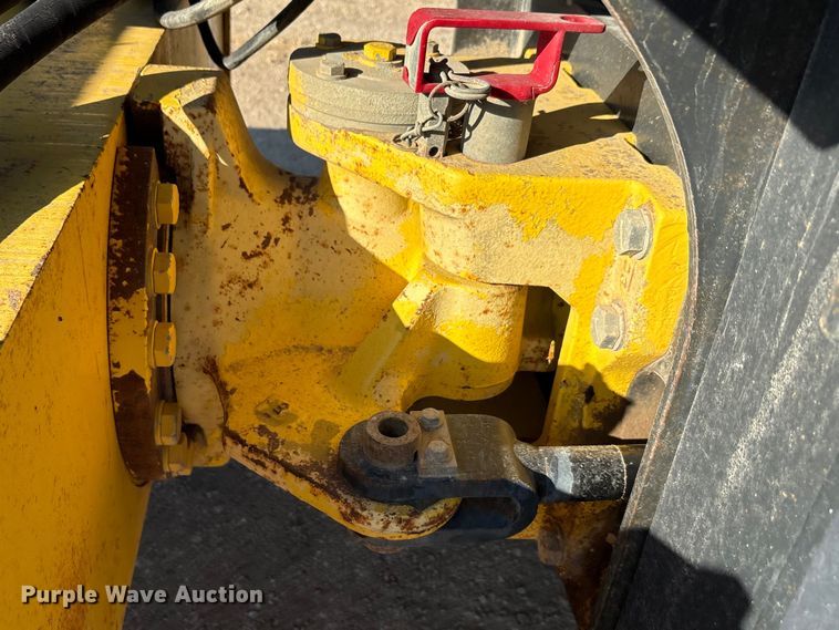 image for item ED5863 Bomag BW177DH-40 single drum vibratory roller