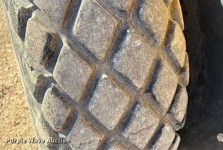 image for item ED5863 Bomag BW177DH-40 single drum vibratory roller