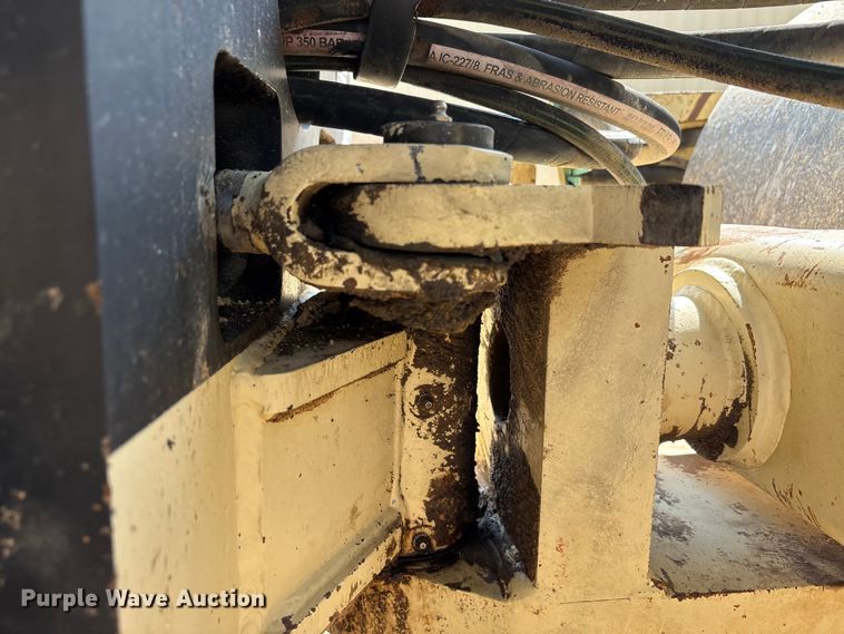 image for item ED5864 2004 Ingersoll Rand SD-45D single drum vibratory roller