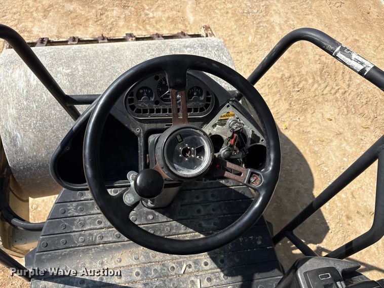 image for item ED5864 2004 Ingersoll Rand SD-45D single drum vibratory roller