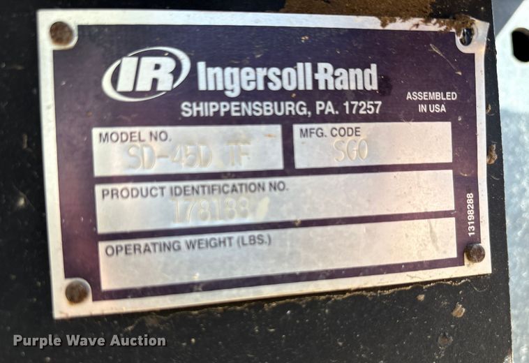 image for item ED5864 2004 Ingersoll Rand SD-45D single drum vibratory roller