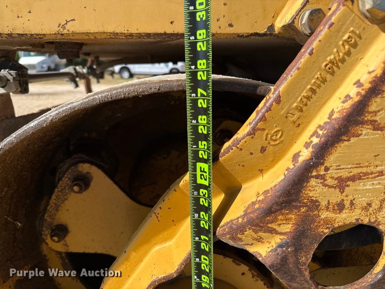 image for item ED5865 1999 Caterpillar CB-224C double drum vibratory roller