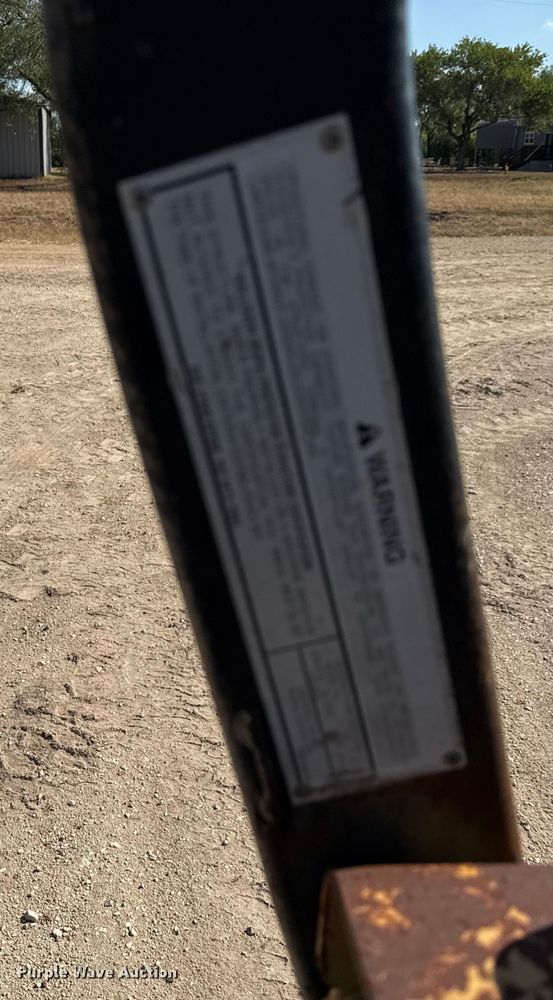 image for item ED5865 1999 Caterpillar CB-224C double drum vibratory roller