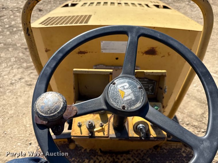 image for item ED5865 1999 Caterpillar CB-224C double drum vibratory roller