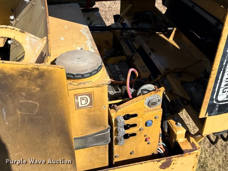 image for item ED5865 1999 Caterpillar CB-224C double drum vibratory roller