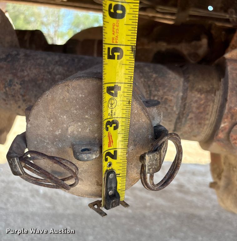 image for item ED5866 2000 Ford F650 tank truck