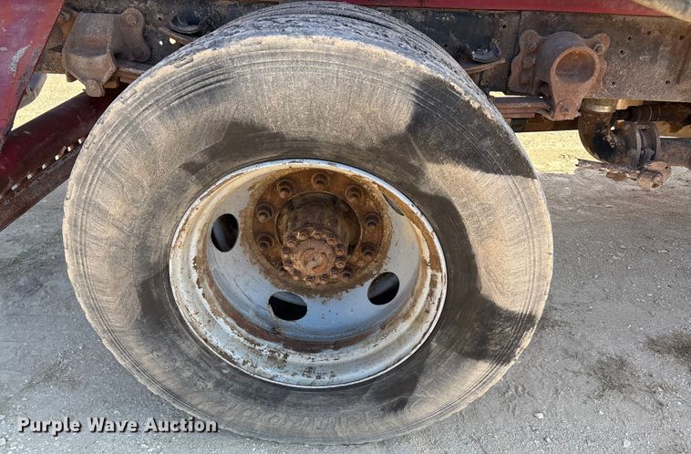 image for item ED5866 2000 Ford F650 tank truck