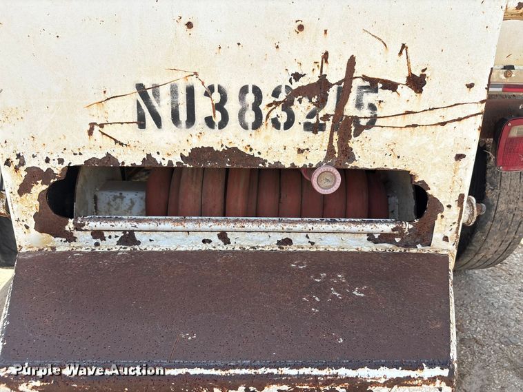 image for item ED5868 2007 International 4300 water truck