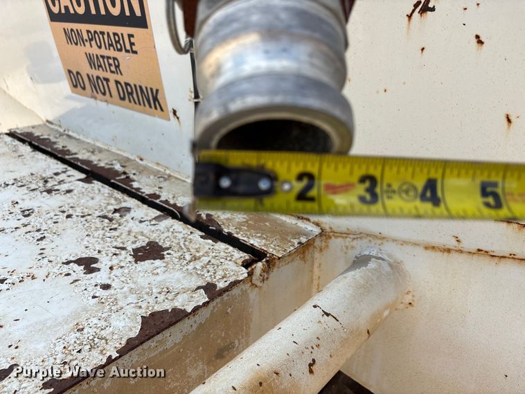 image for item ED5868 2007 International 4300 water truck