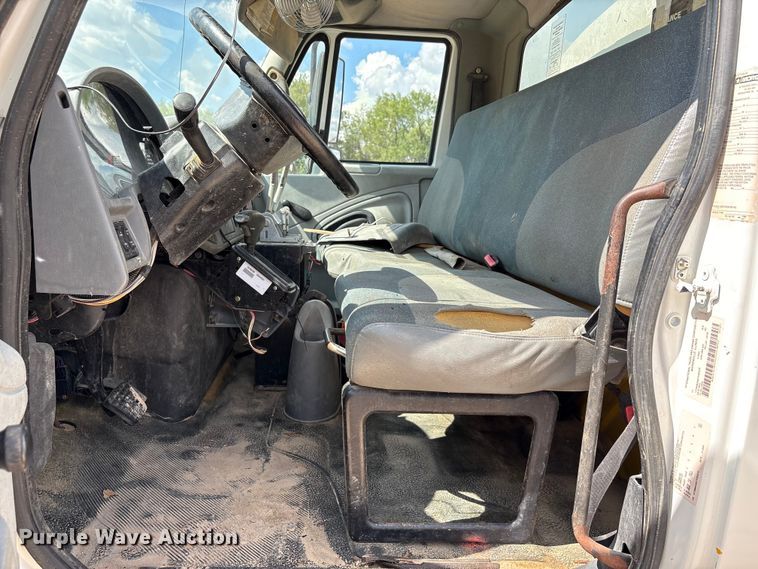 image for item ED5868 2007 International 4300 water truck