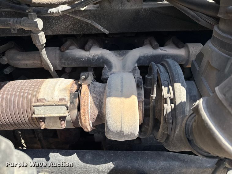 image for item ED5871 1999 Kenworth T800 semi truck