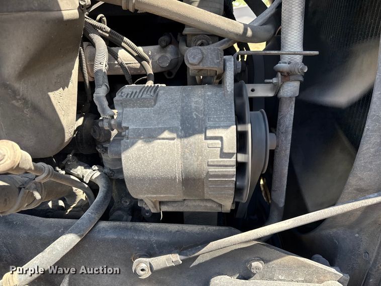 image for item ED5871 1999 Kenworth T800 semi truck
