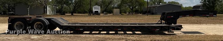 image for item ED5872 2004 Witzco Challenger RG-35 lowboy equipment trailer