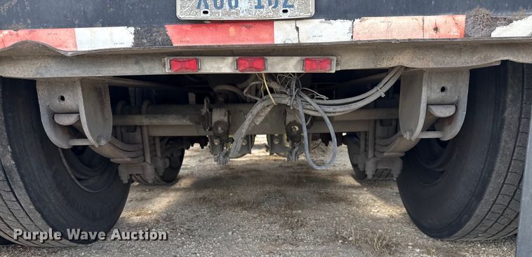 image for item ED5872 2004 Witzco Challenger RG-35 lowboy equipment trailer