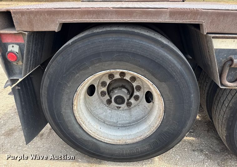 image for item ED5872 2004 Witzco Challenger RG-35 lowboy equipment trailer