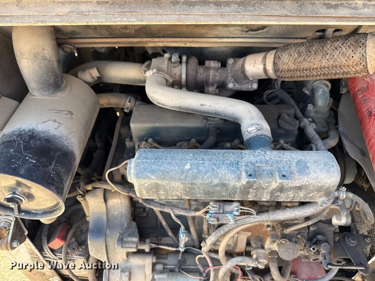 image for item ED5877 2004 Bobcat S185 skid steer loader