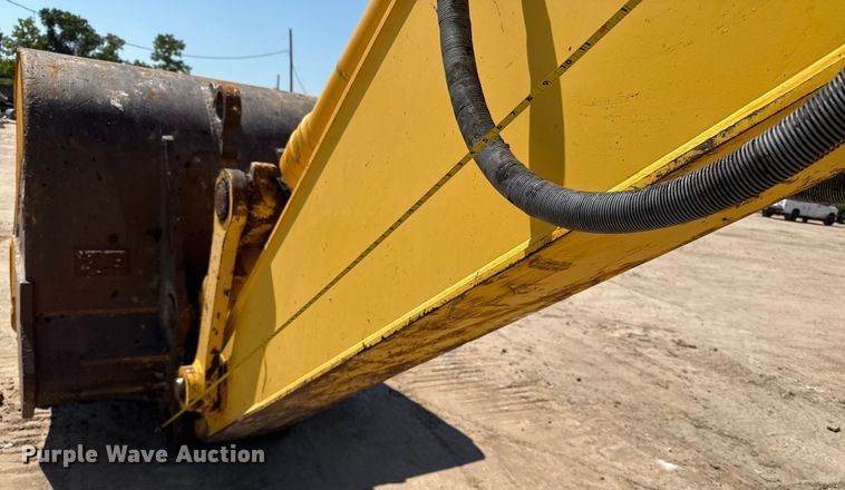 image for item ED5883 2017 Komatsu PC360LC-11 excavator