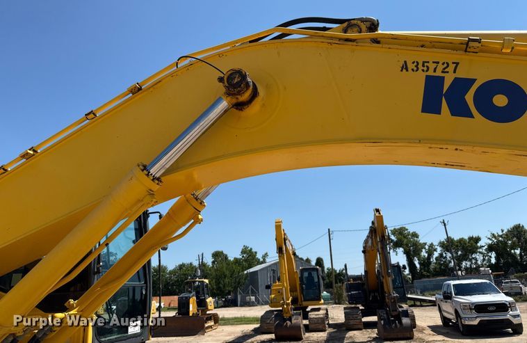 image for item ED5883 2017 Komatsu PC360LC-11 excavator