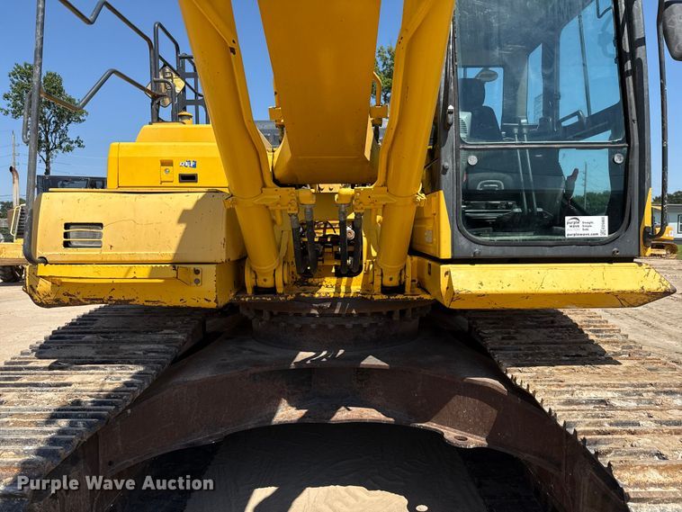 image for item ED5883 2017 Komatsu PC360LC-11 excavator