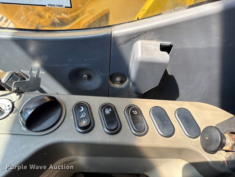 image for item ED5883 2017 Komatsu PC360LC-11 excavator