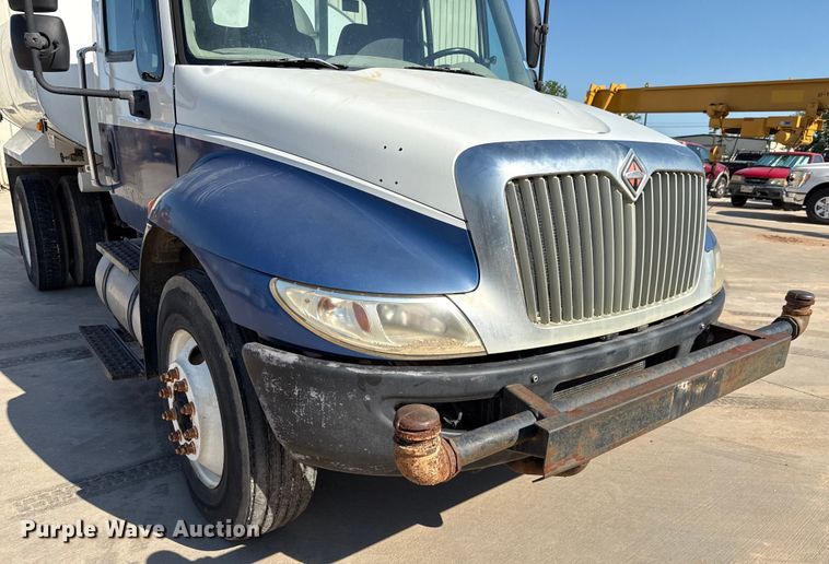 image for item ED5885 2012 International 4300 water truck