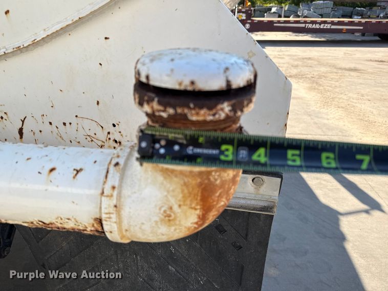 image for item ED5885 2012 International 4300 water truck