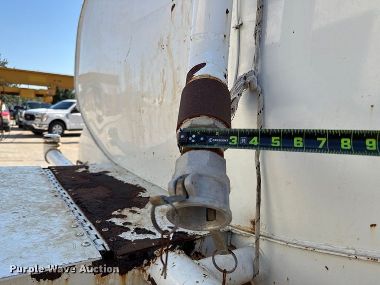 image for item ED5885 2012 International 4300 water truck