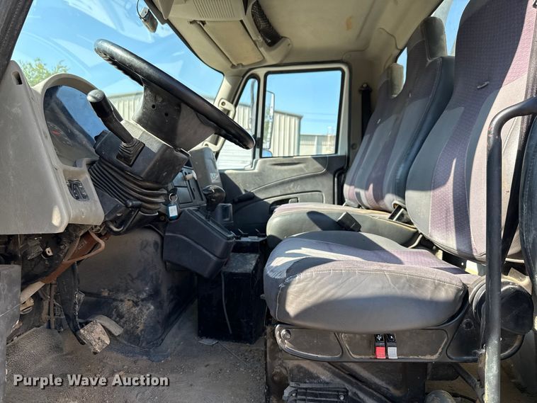 image for item ED5885 2012 International 4300 water truck