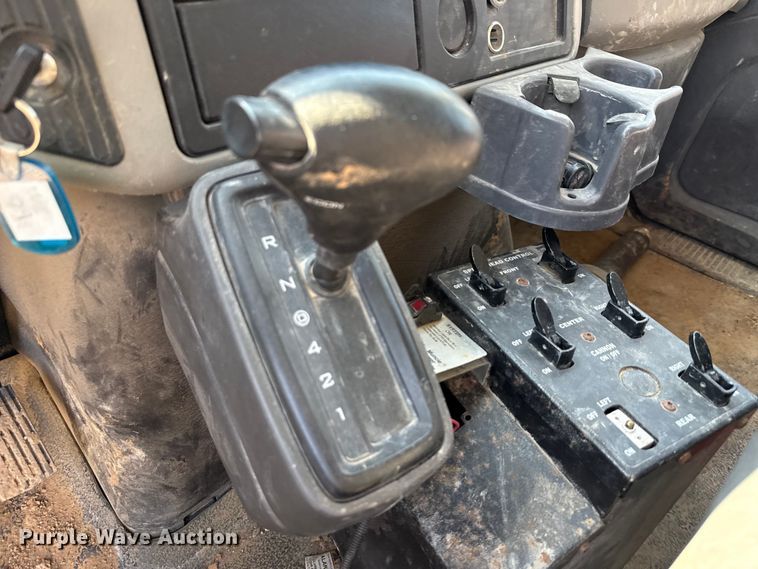 image for item ED5885 2012 International 4300 water truck