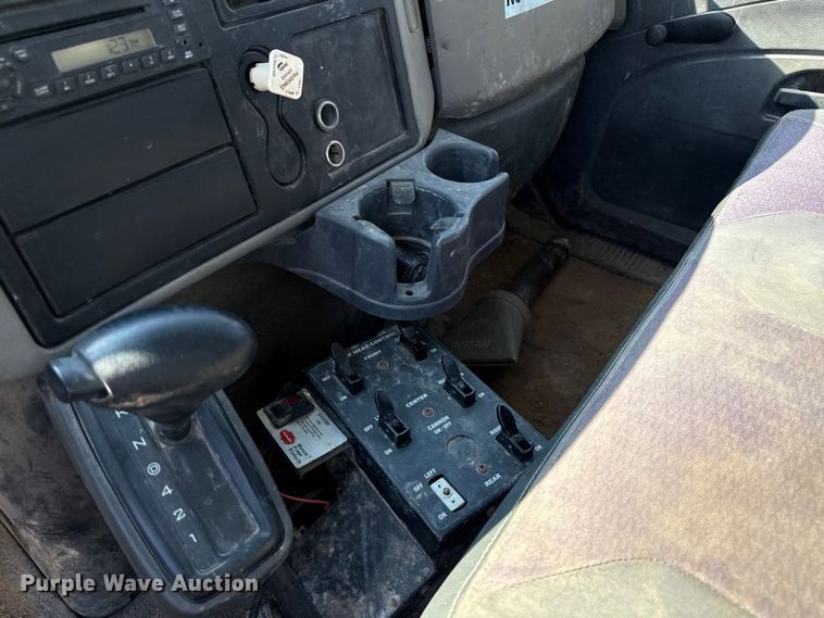 image for item ED5885 2012 International 4300 water truck