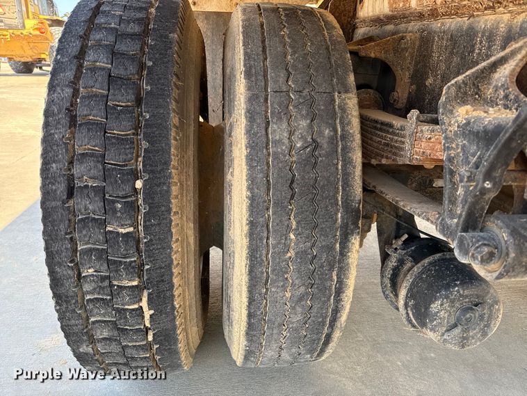 image for item ED5885 2012 International 4300 water truck