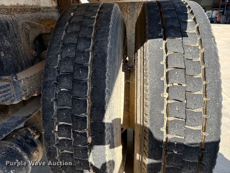 image for item ED5885 2012 International 4300 water truck