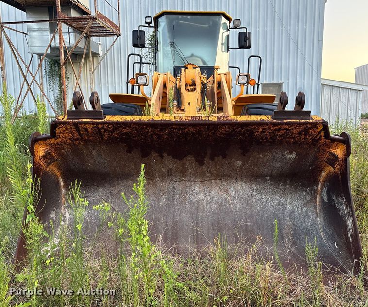 image for item ED5886 2005 Hyundai HL760-7 wheel loader