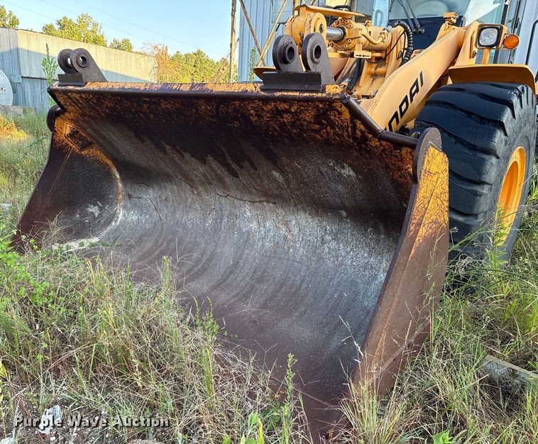 image for item ED5886 2005 Hyundai HL760-7 wheel loader