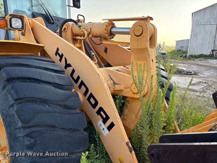 image for item ED5886 2005 Hyundai HL760-7 wheel loader